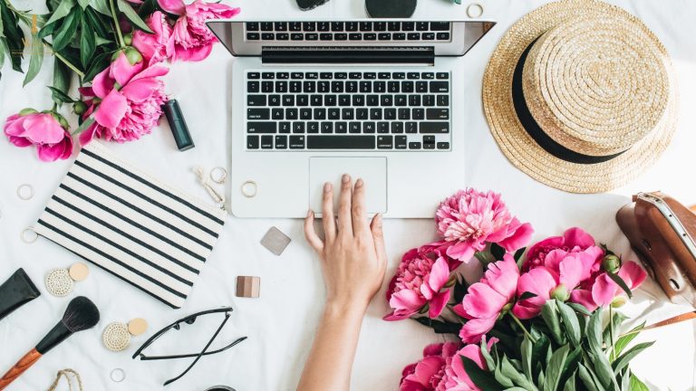 Using Aromatherapy to Boost Productivity and Concentration