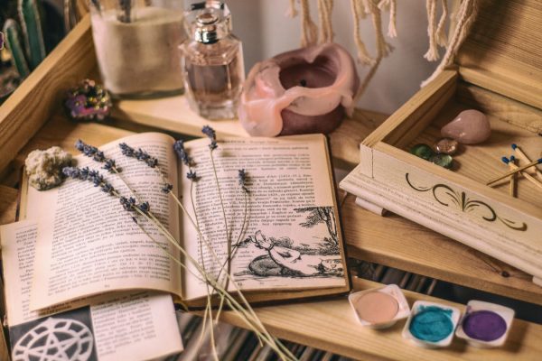 The Power of Aromatherapy in Enhancing Creativity